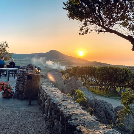 Agriturismo Monte Istulargiu Валедория Екстериор снимка