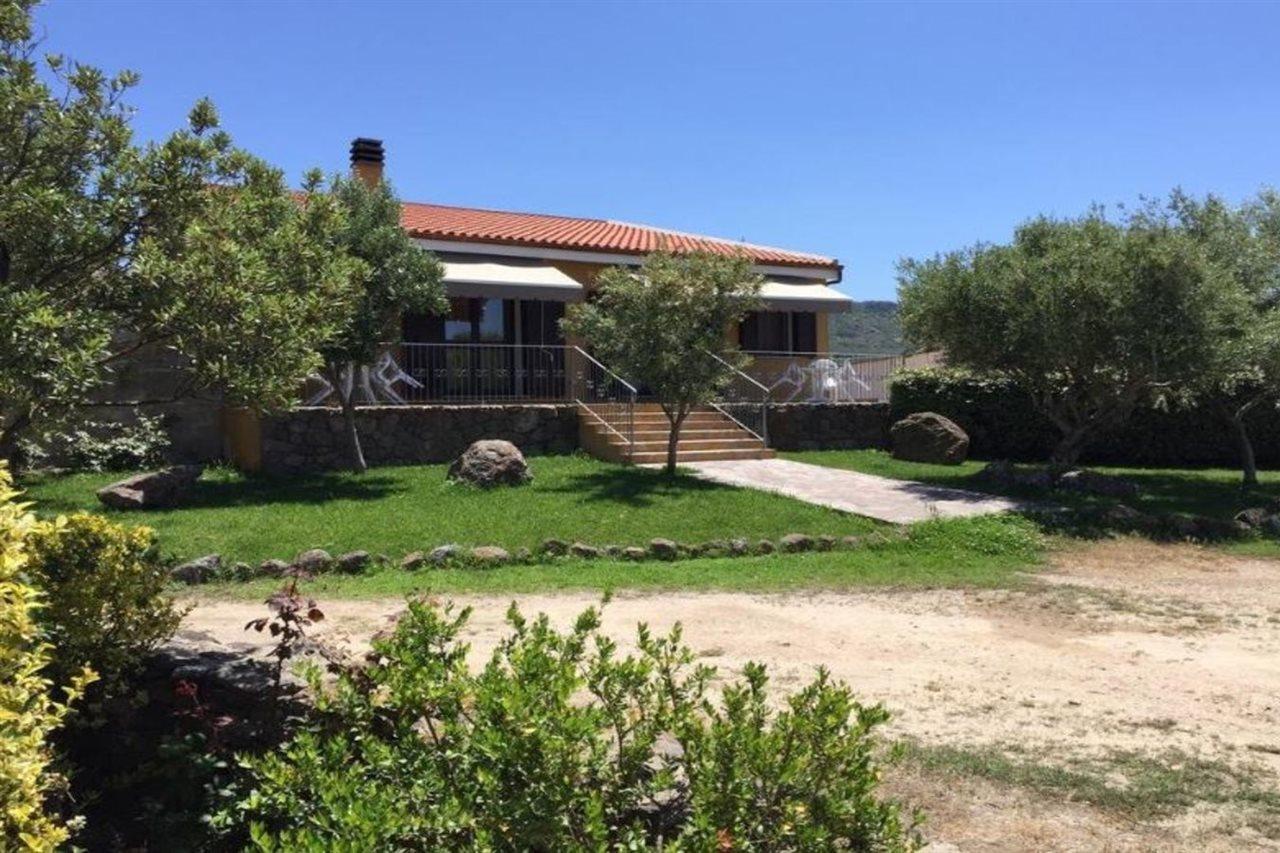 Agriturismo Monte Istulargiu Валедория Екстериор снимка