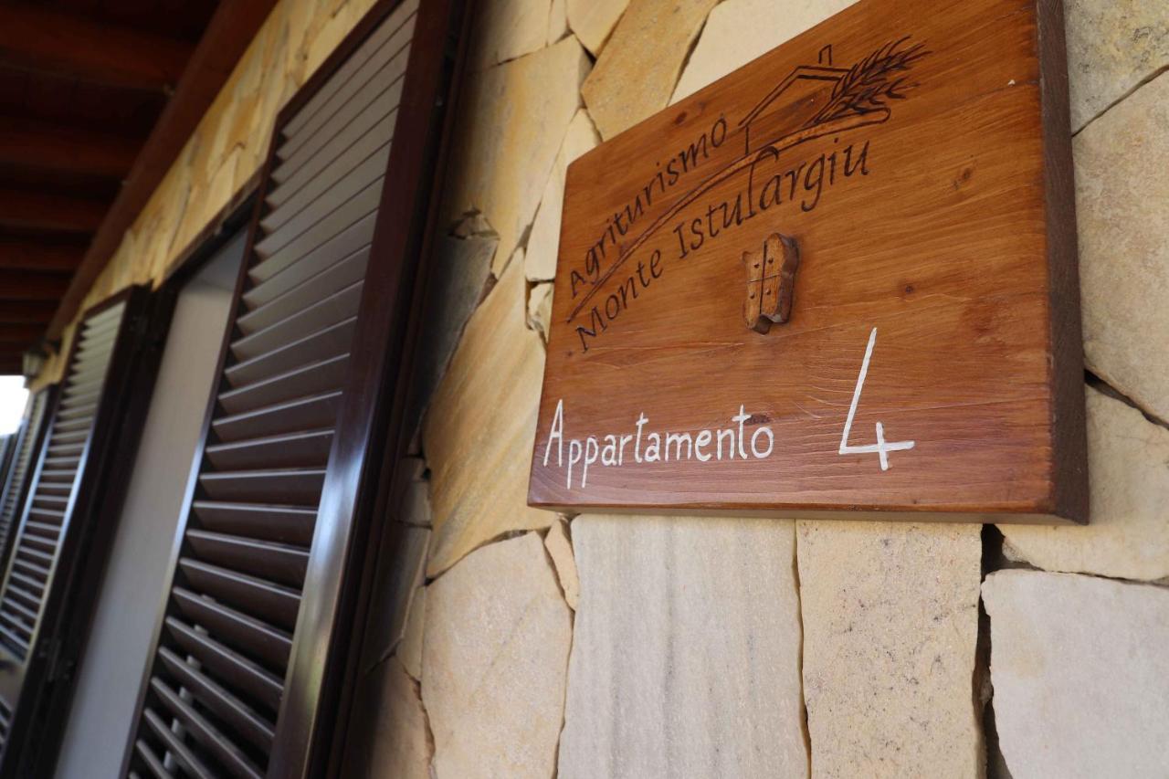 Agriturismo Monte Istulargiu Валедория Екстериор снимка